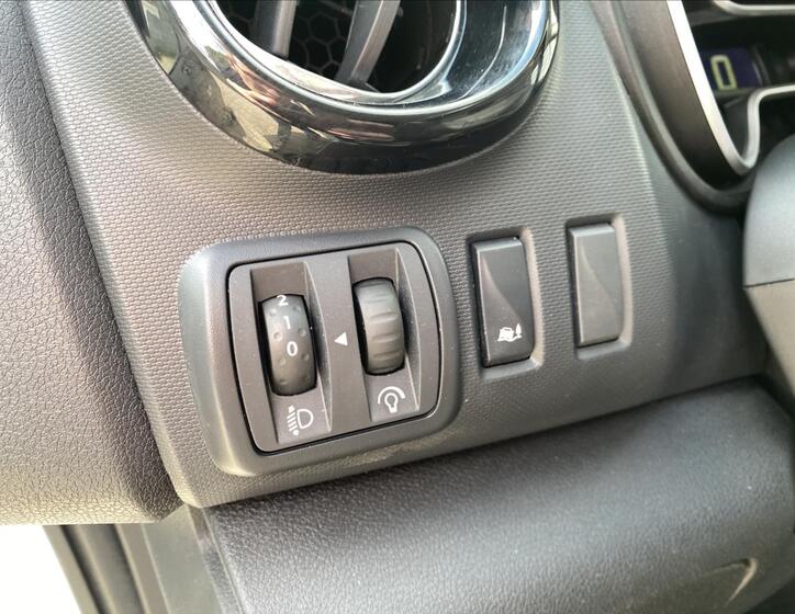 Opel Vivaro 13