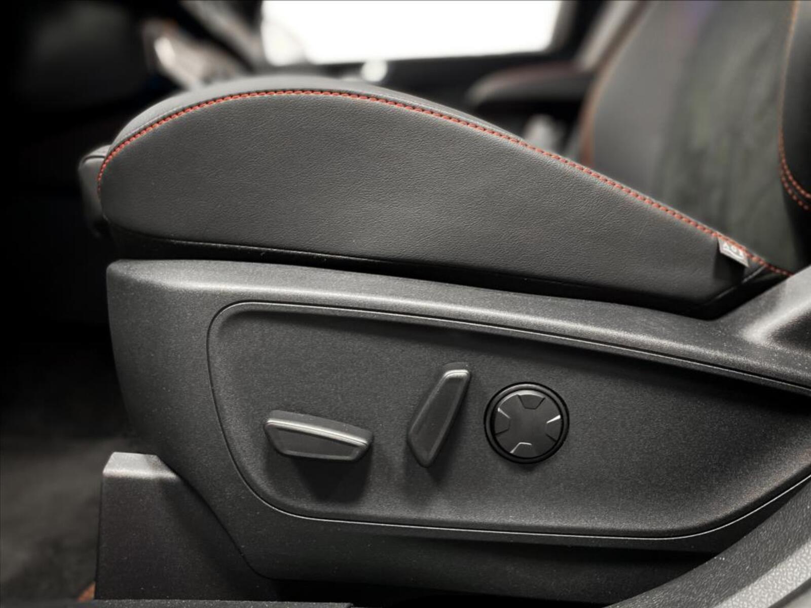 Ford Kuga 12
