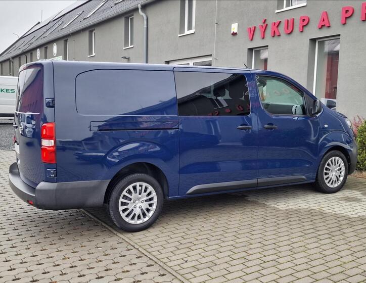 Opel Vivaro 11