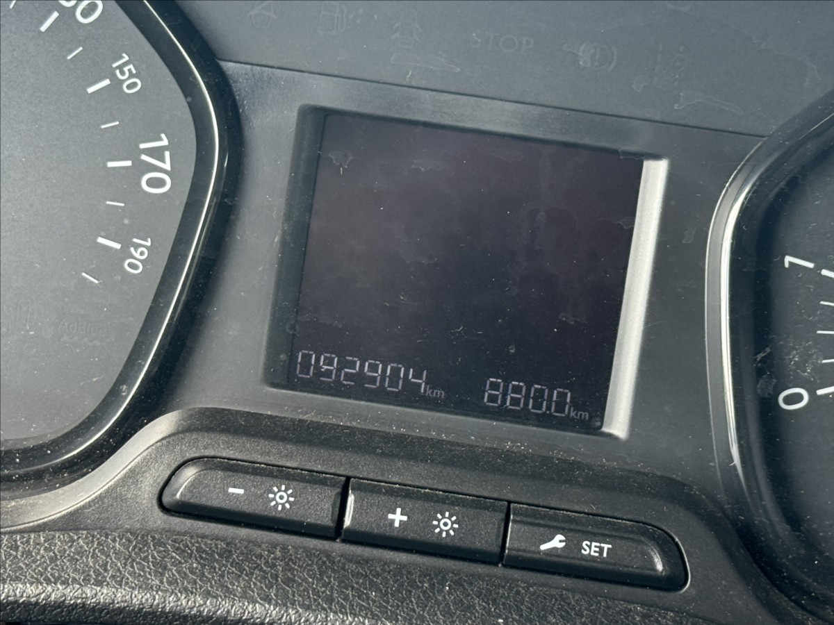 Peugeot Traveller