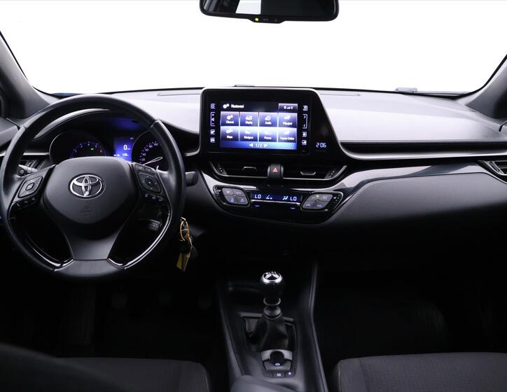 Toyota C-HR 23