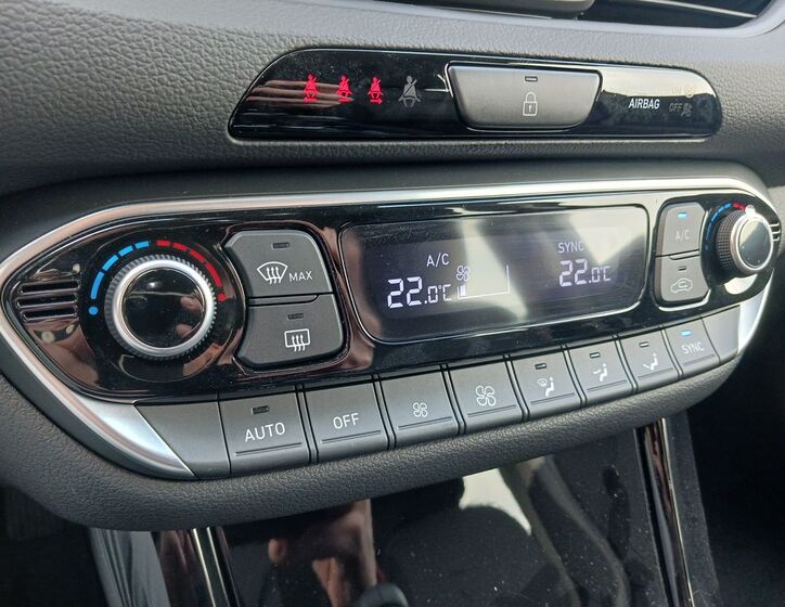 Hyundai i30 23