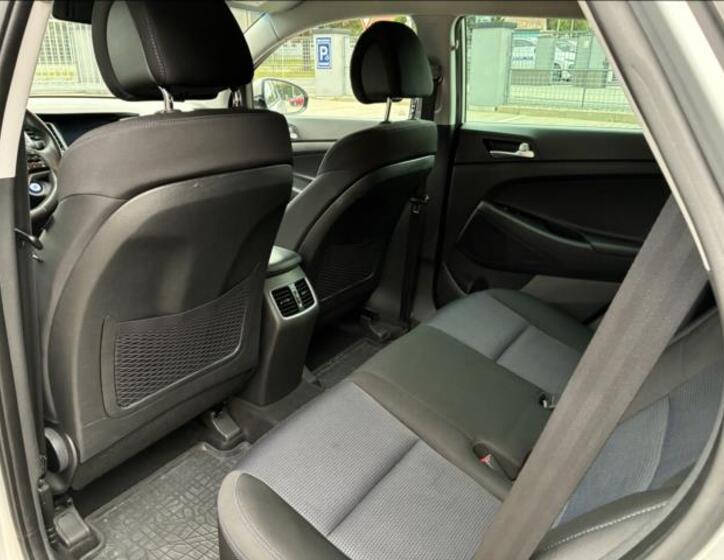 Hyundai Tucson 12
