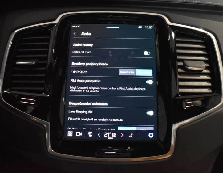Volvo XC90 20