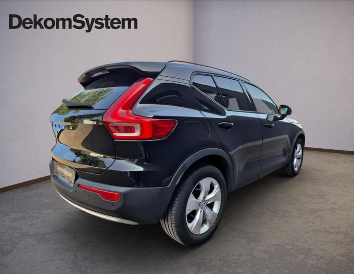 Volvo XC40 3
