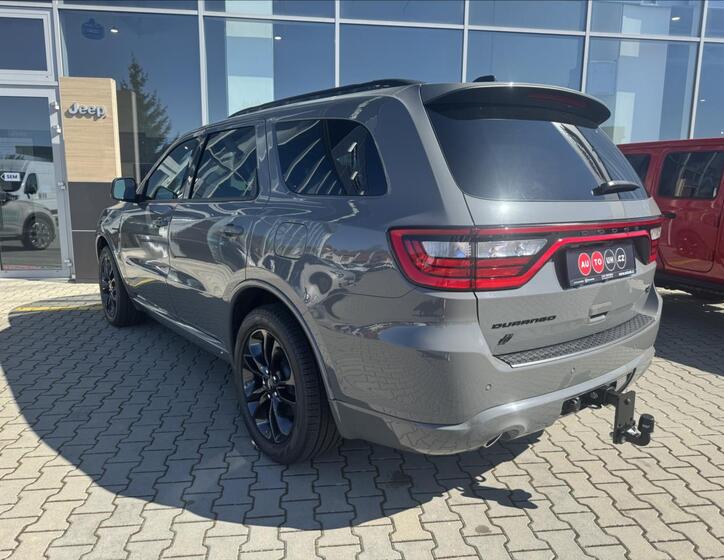 Dodge Durango 4