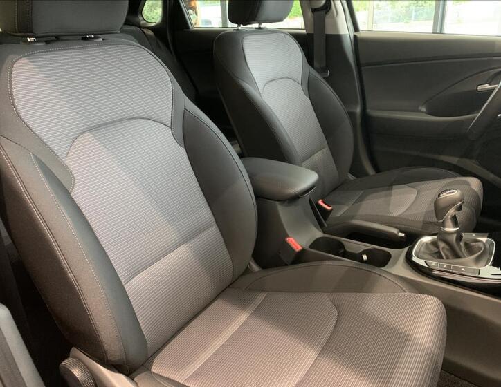 Hyundai i30 39