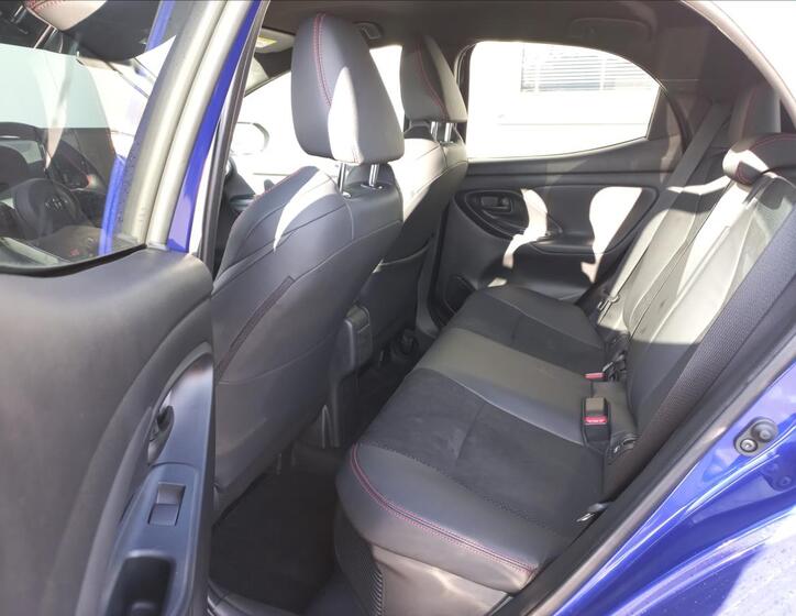 Toyota Yaris 12