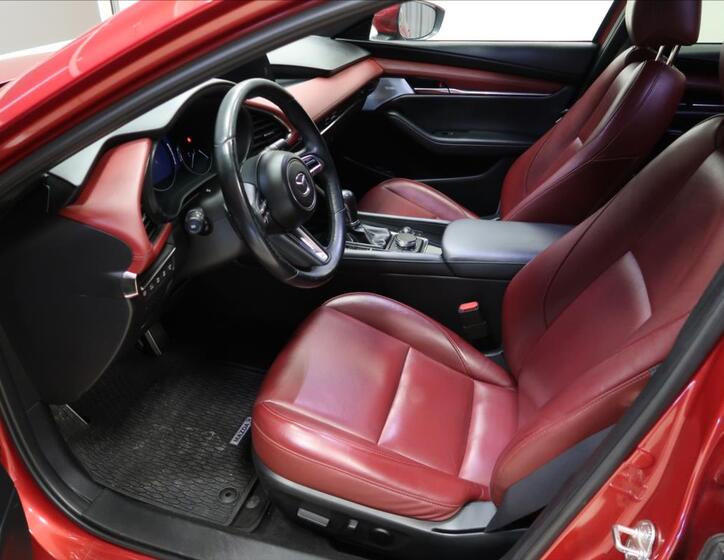 Mazda 3 7