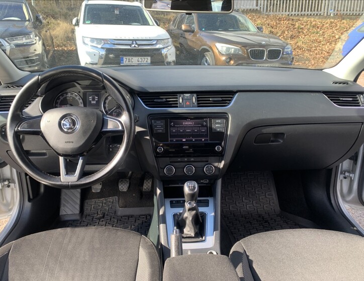 Škoda Octavia 9