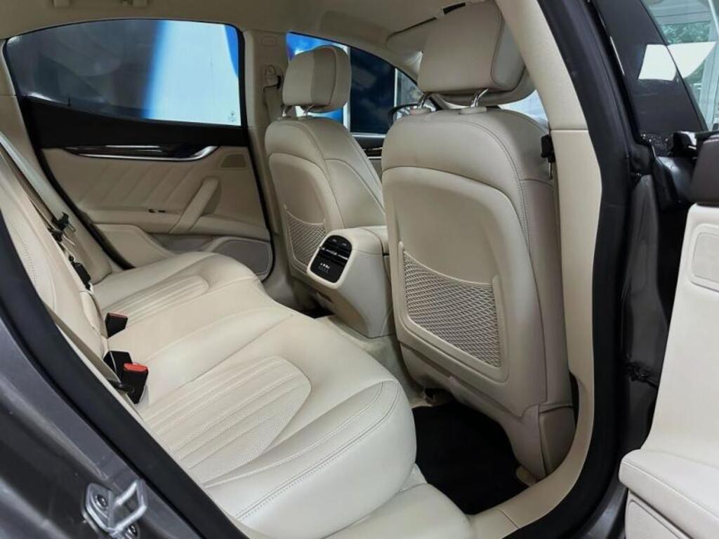 Maserati Ghibli 11