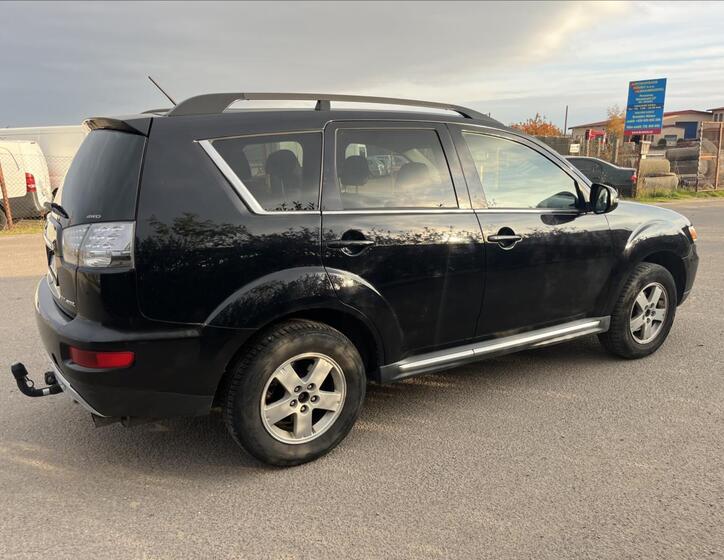 Mitsubishi Outlander 5