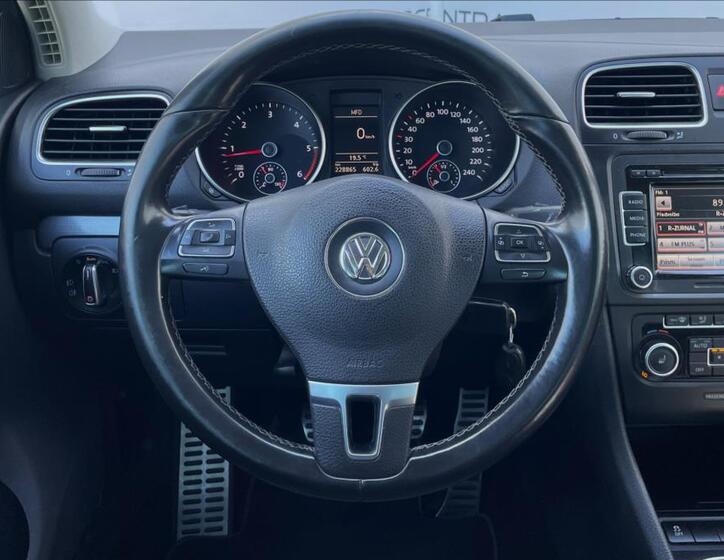 Volkswagen Golf 14