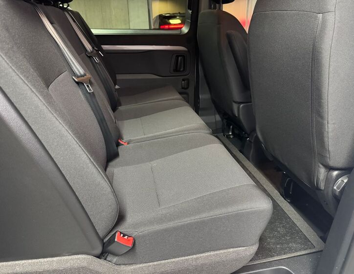 Toyota ProAce 11