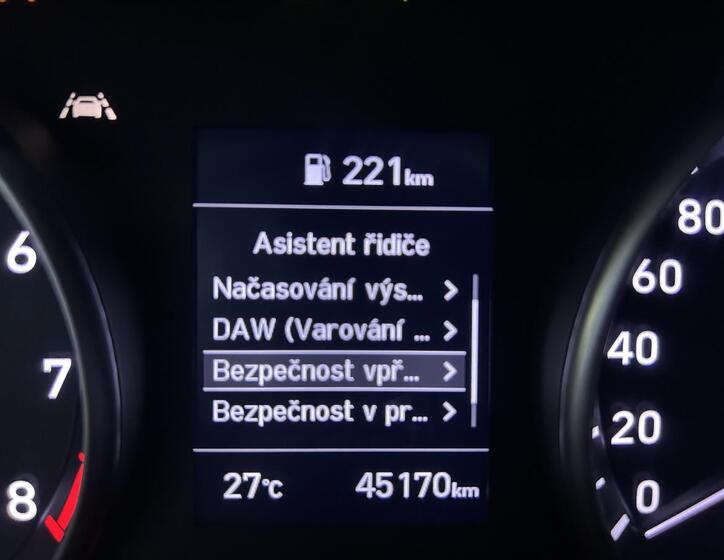 Hyundai i30 14