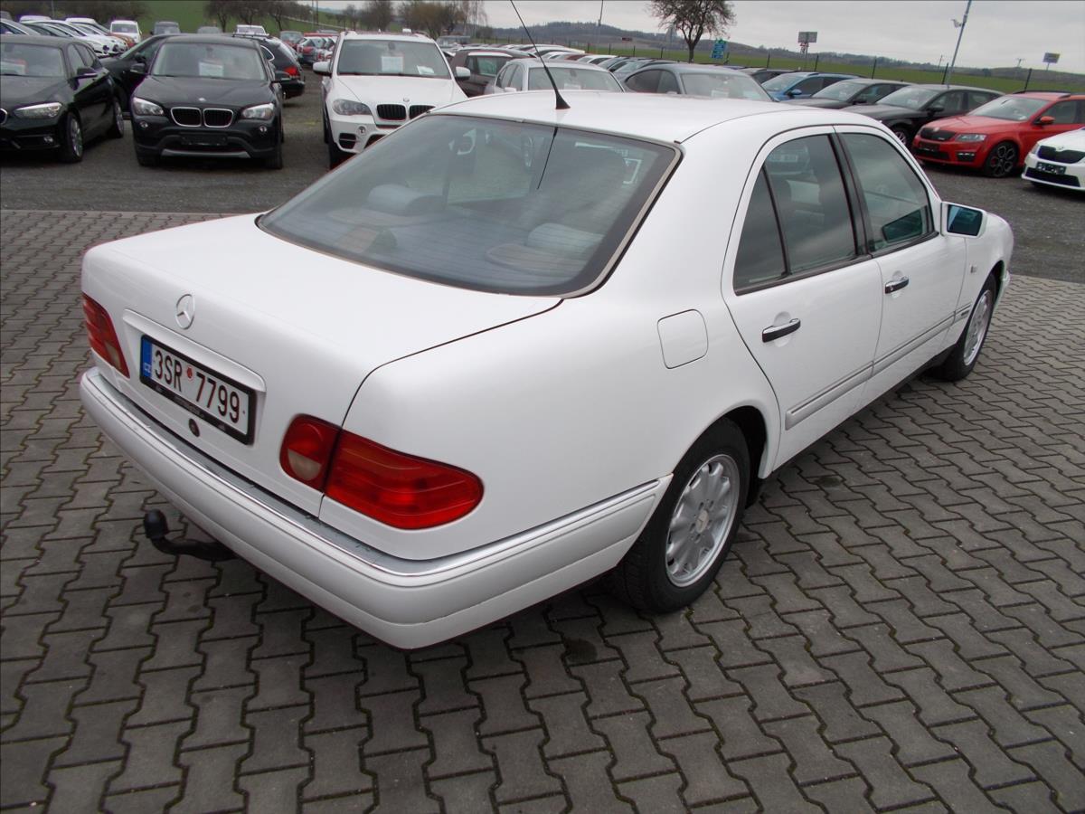 Mercedes-Benz Třídy E