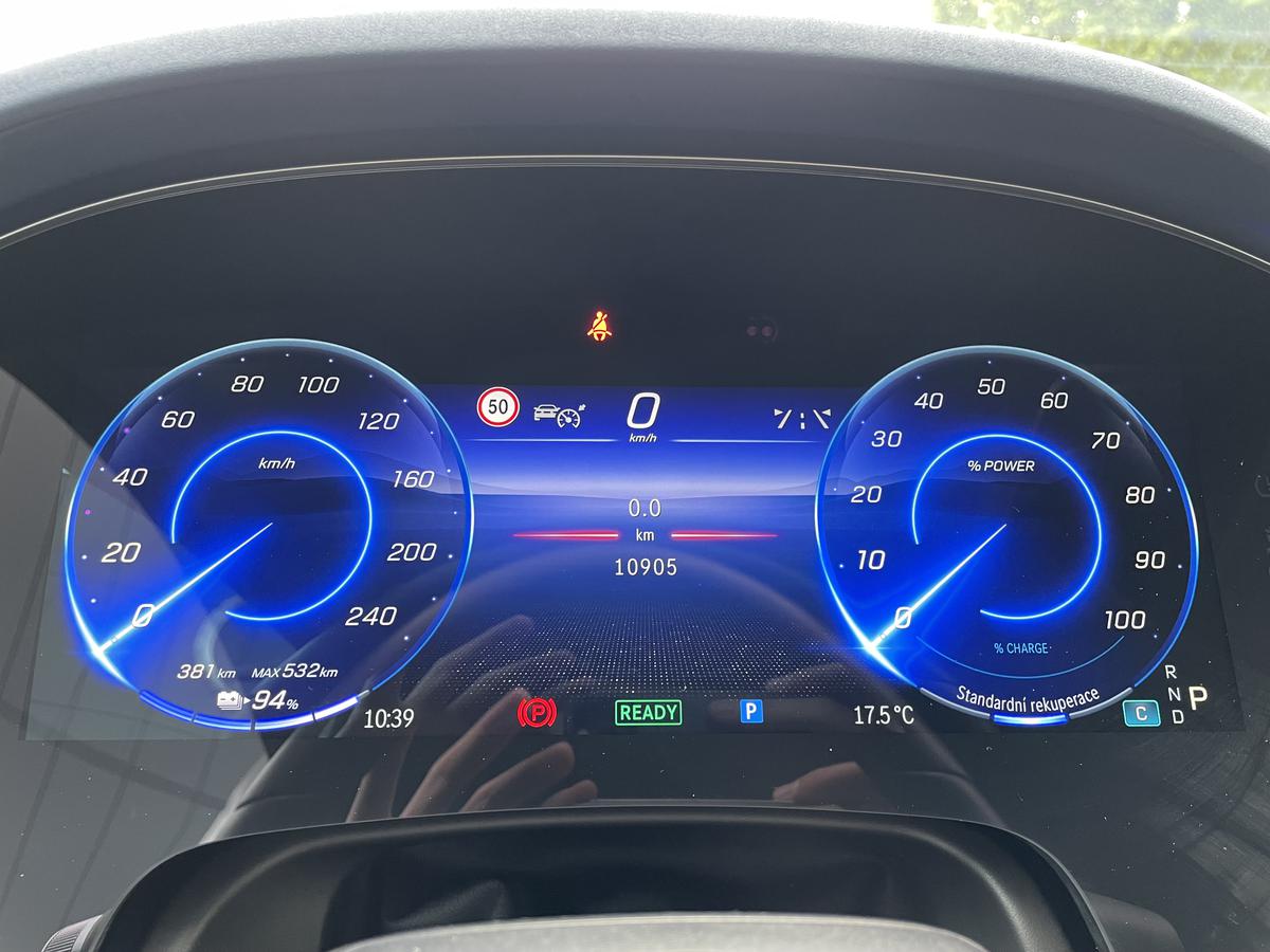 Mercedes-Benz EQS