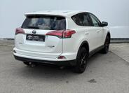 Toyota RAV4 6