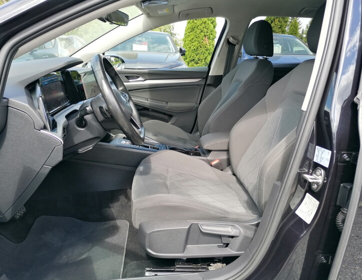 Volkswagen Golf 10