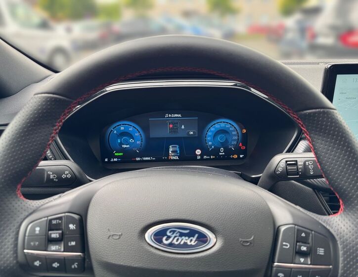 Ford Kuga 8