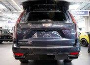 Cadillac Escalade 5