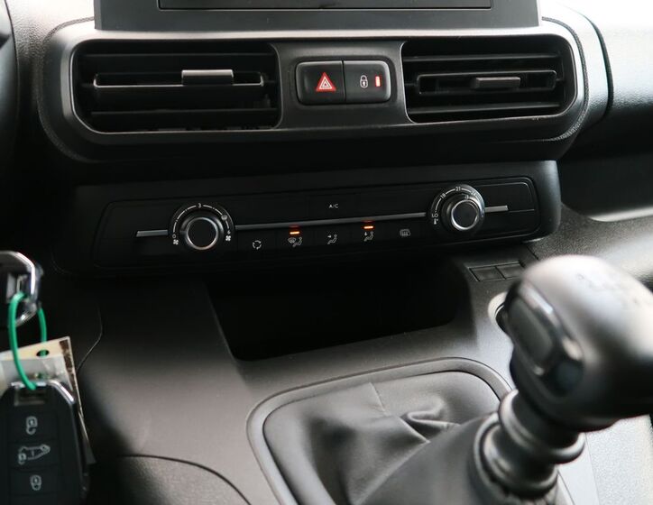 Opel Combo 17