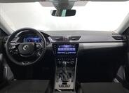 Škoda Superb 9