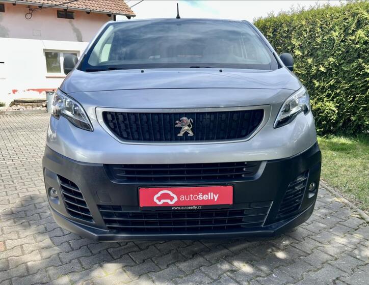 Peugeot Traveller 8