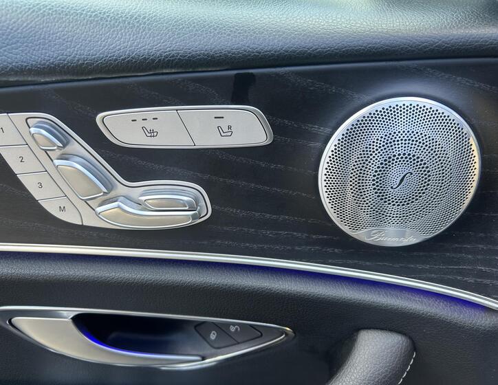 Mercedes-Benz Třídy E 40