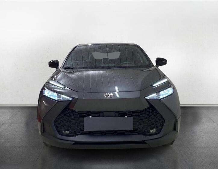 Toyota C-HR 2