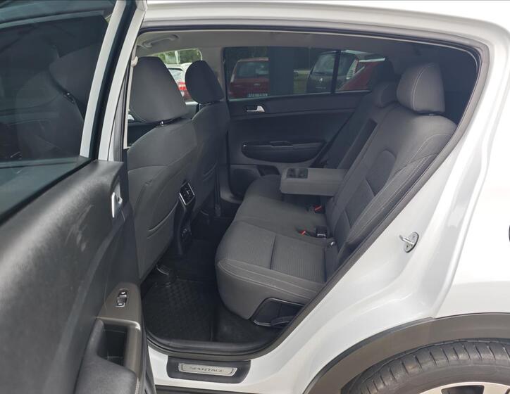 KIA Sportage 11