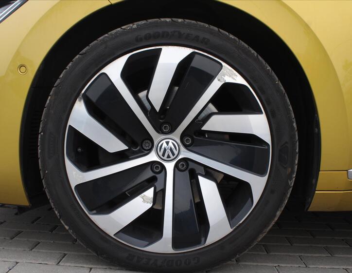 Volkswagen Arteon 9