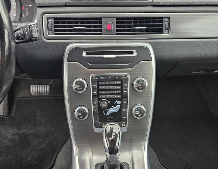 Volvo XC70 19