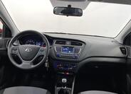 Hyundai i20 9