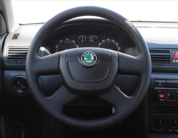Škoda Octavia 14