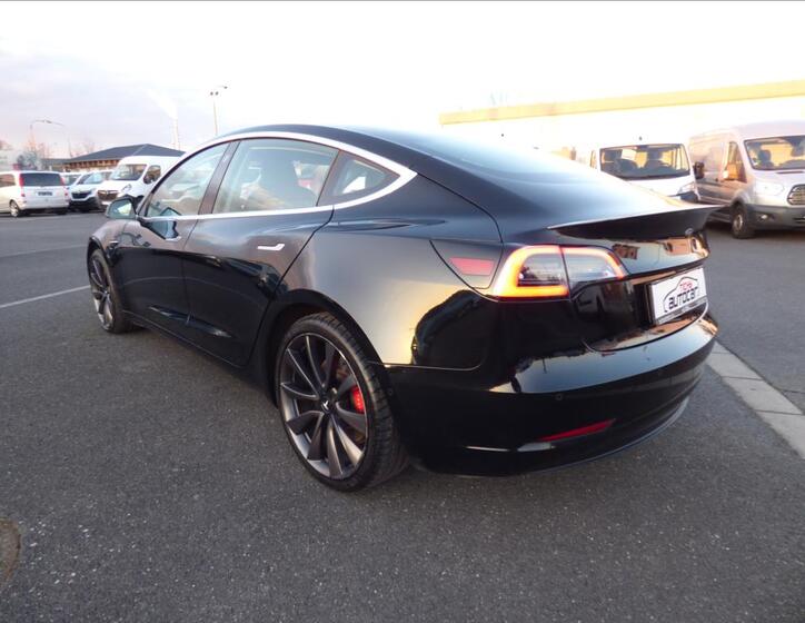 Tesla Model 3 5