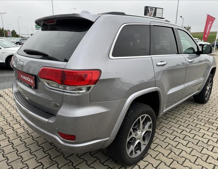 Jeep Grand Cherokee 6
