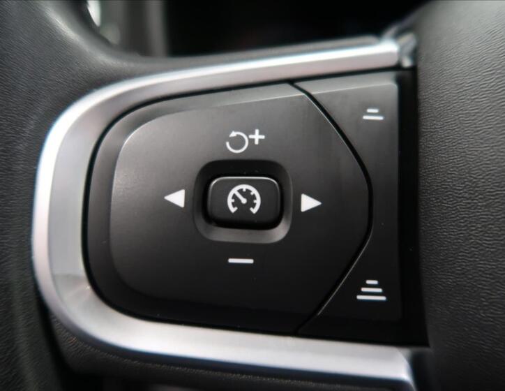 Volvo XC60 15