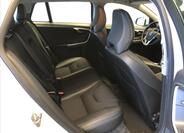 Volvo V60 11
