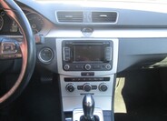 Volkswagen Passat 9