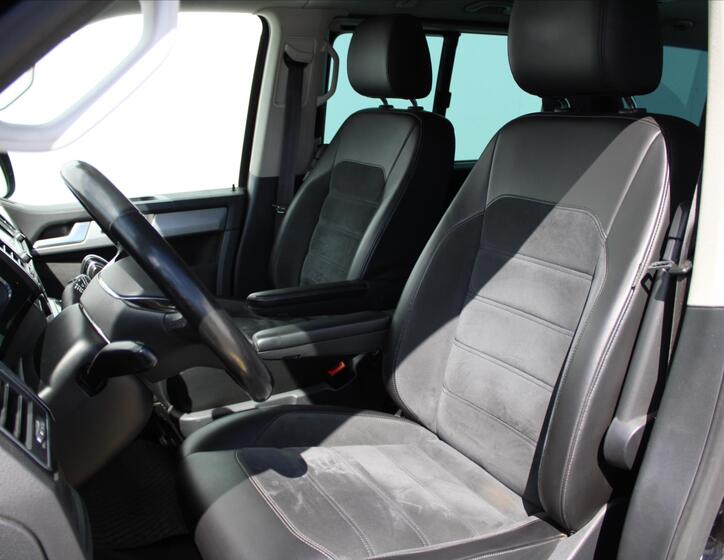 Volkswagen Multivan 11