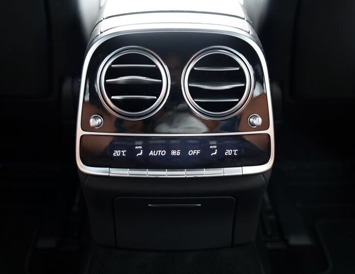 Mercedes-Benz Třídy S 38