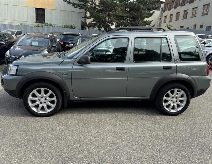 Land Rover Freelander 4