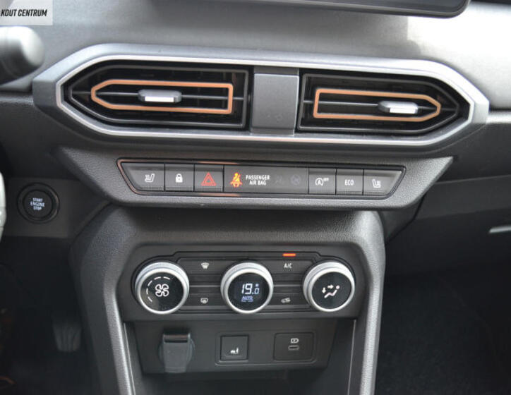 Dacia Sandero 27