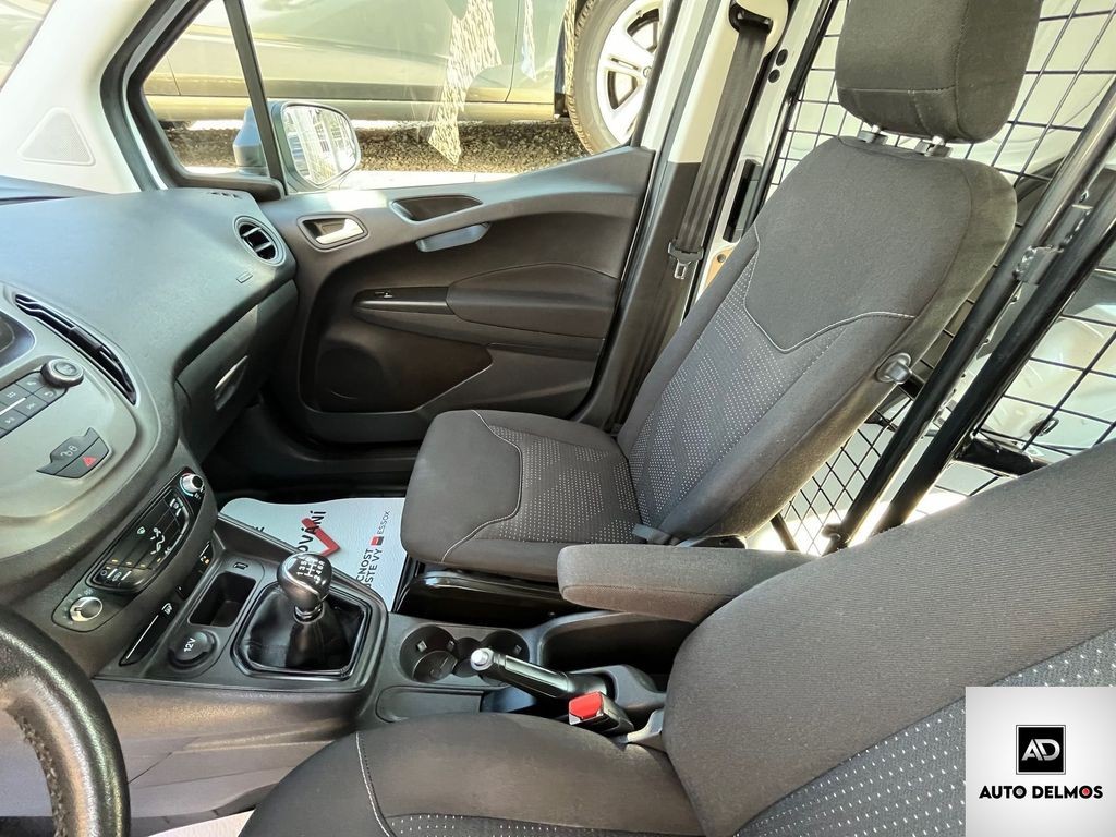 Ford Transit Courier