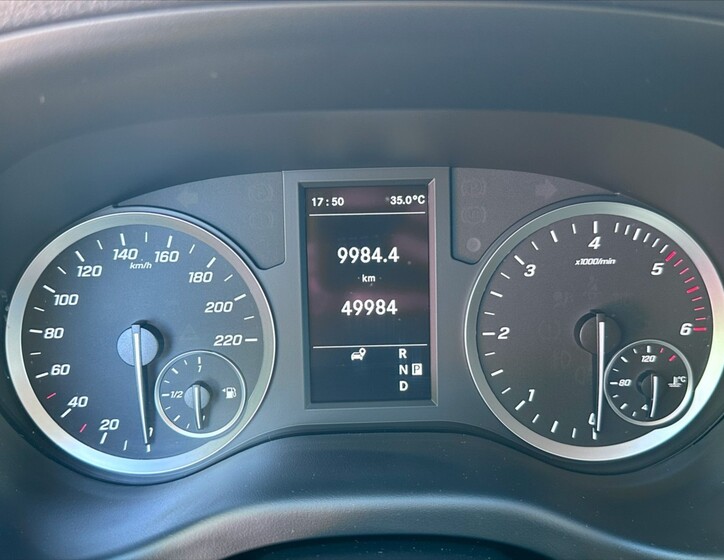 Mercedes-Benz Vito 28