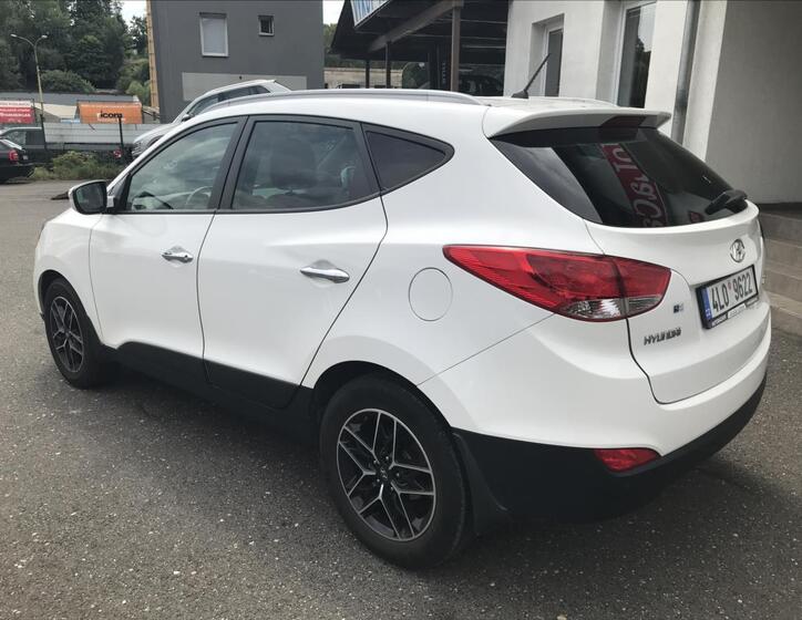 Hyundai ix35 7