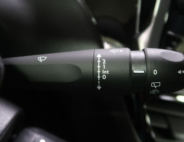 Peugeot 208 29