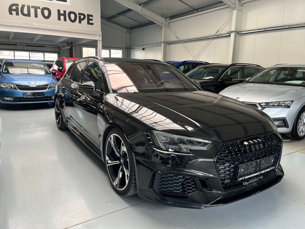 Audi RS4