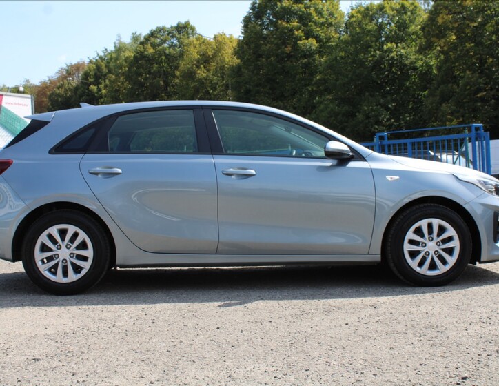 KIA Ceed 4
